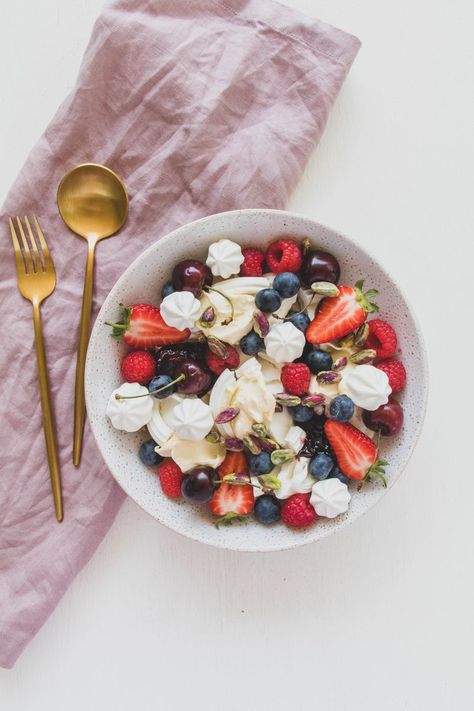 Fruit Pavlova, Christmas Pavlova, Epic Fail, Summer Fruit, Pavlova, Christmas Day, Super Simple, The Oven, Fruit Salad