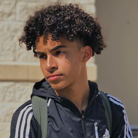 Curly Hair Boy, Hair Boy, Boy Black, A Black, Curly Hair, Hairstyles, Adidas, Green, Hair