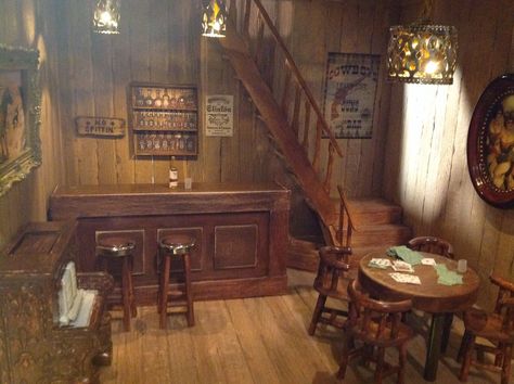 Wild West Saloon Interior, Wild West Miniatures, Western Saloon Decor, Western Saloon Interior, Saloon Aesthetic, Saloon Interiors, Old Saloon, Country Couches, Saloon Ideas