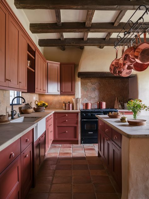 17 Kitchen Cabinet Color Ideas – Your Motor Geek Maroon Cabinets, Walnut Cabinets Kitchen, Colored Kitchen Cabinets, Burgundy Kitchen, Off White Kitchen Cabinets, Red Kitchen Cabinets, Cabinet Color Ideas, Kitchen Cabinet Color, Kitchen Cabinet Color Ideas