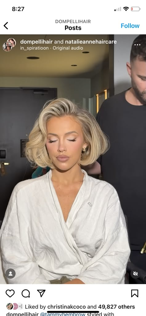 Classy Updo Hairstyles Short Hair, Older Women Hairstyles For Wedding, Blonde Bob Olive Skin, Bob Blow Dry, Blonde Bob Wedding Hair, Glam Bob Hairstyle, Blonde Micro Bob, Short Blonde Wedding Hair, Short Hair Photoshoot Ideas