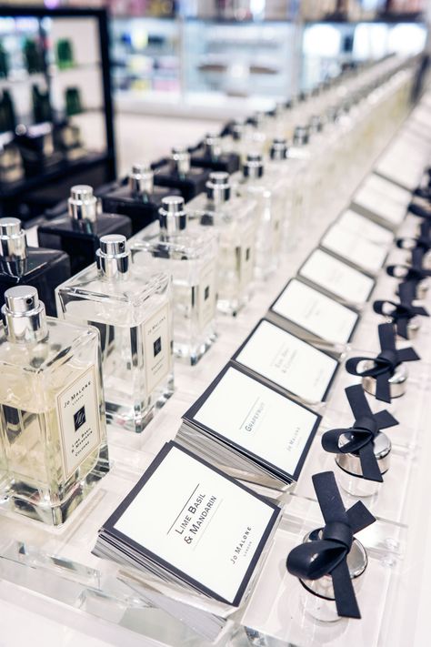 I'd love to mimic the simplicity, elegance, and modern look of Jo Malone's branding for our stationary. Fragrance Display, Jo Malone Fragrance, Jo Malone Perfume, Perfume Versace, Perfume Display, Hermes Perfume, Fragrance Packaging, London Boutique, Perfume Store