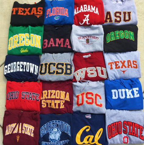 College Sweatshirt Outfit, University Hoodies, College Outfits Aesthetic, Danville California, Baseball Jacket Outfit, Sukajan Jacket, Thrift Inspo, Hoodies Aesthetic, Airport Fits