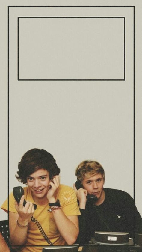 Free lockscreen Harry and Niall Harry Styles Wallpaper Lockscreen Collage, Niall And Harry Wallpaper, 1d Wallpaper Lockscreen, Niall Lockscreen, Harry Styles Lock Screen, Niall Horan Lockscreen, Harry Styles Girlfriend, Narry Storan, Zayn And Louis