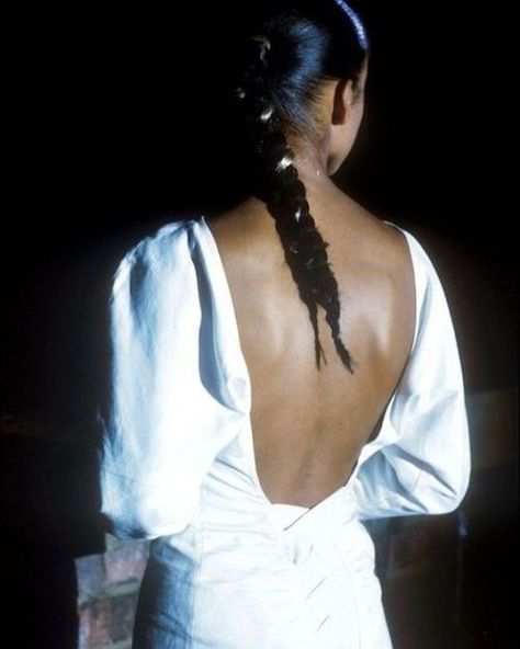 Sade Adu, Diamond Life, Style Muse, Marvin Gaye, Effortless Style, Style Icons, The Back, Beautiful People, Timeless Fashion