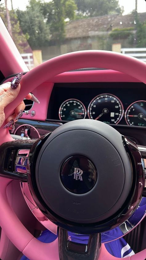 Pink Rolls Royce Wallpaper, Pink Rolls Royce Aesthetic, Rolls Royce With Pink Interior, Rolls Royce Cullinan Pink Interior, Pink Rolls Royce Cullinan, Rolls Royce Pink Interior, Pink Cullinan, Rolls Royce Interior Luxury, Rolls Royce Steering Wheel