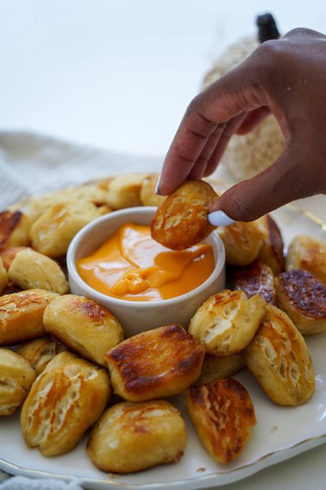 Quick and Easy Pretzel Bites Easy Soft Pretzel Bites, Easy Pretzel Bites, Using Canned Biscuits, Soft Pretzel Bites, Pretzel Bites Recipes, Soft Pretzel Recipe, Baking Soda Bath, Mustard Dipping Sauce, Homemade Pretzels