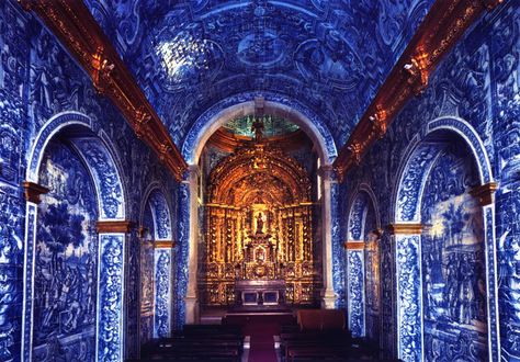 Church of São Lourenço, Almancil. Baroque architectural composition, has an interior coated with tiles from seventeenth century authored by Policarpo Bernardes. This set is one of the most important  #Portugal Faro Portugal, Portugal Beach, Portuguese Tiles, Visit Portugal, Albufeira, Algarve Portugal, One Photo, Portugal Travel, Spain And Portugal