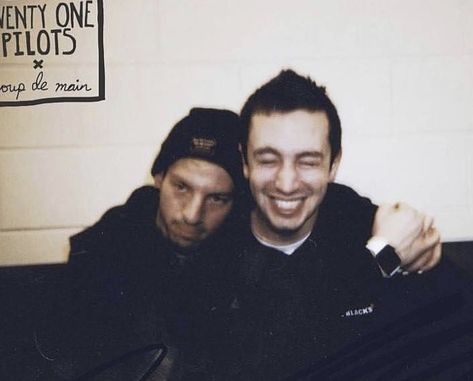 Josh And Tyler, Tyler Y Josh, Jenna Joseph, Tyler And Josh, 21 Pilots, Tyler Joseph, Music Band, One Pilots, Save My Life