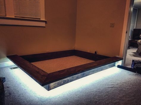 Floor style platform bed with L shape ledge and led under lights. Still needs more braces underneath and a headboard. Floor Beds For Adults, Playform Bed, Corner Bed Frame, Texas Bedroom, Mood Board Bedroom, Japanese Style Bed, Low Platform Bed, Diy Pallet Bed, Floating Bed Frame