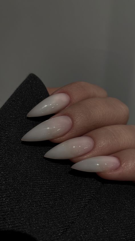 Medium Stiletto Acrylic Nails, Medium Length Stiletto Nails, Medium Almond Acrylic Nails, Aesthetic Nails Ideas, Stiletto Nails Short, Nails Care, Graduation Nails, French Manicure Nails, Simple Gel Nails