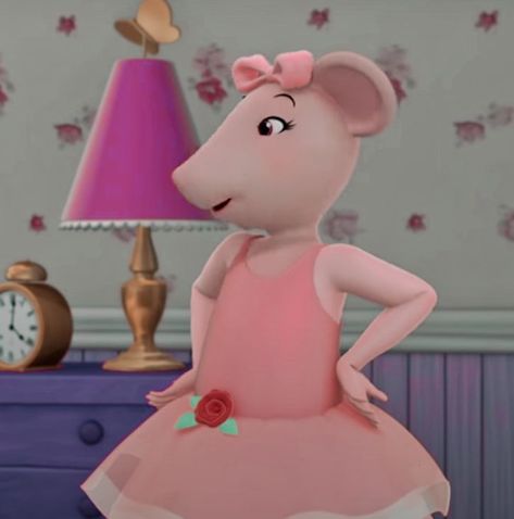 Angelina Ballerina Pfp, Angelina Ballerina Aesthetic, Angelina Core, Barbie Ballerina, Crown Aesthetic, Barbie Funny, Angelina Ballerina, Childhood Memories 2000, Discovery Kids