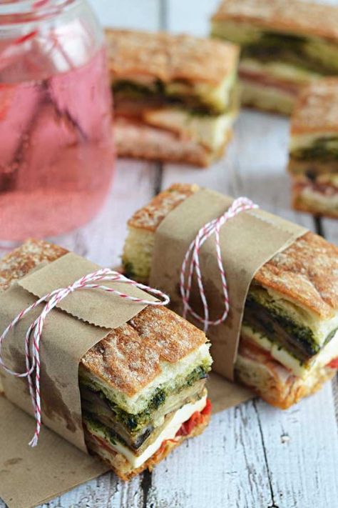 Sandwich Recipes: 15 Sandwiches to Take to the Beach Eggplant Prosciutto, Picnic Hack, Sommer Mad, Picnic Sandwiches, Summer Sandwiches, Pork Sandwiches, Sandwich Bar, Cold Cuts, Picnic Food