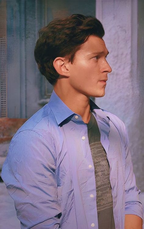 Peter Parker Tom Holland, Tom Spiderman, Holland Girl, Tomholland Spiderman, Haircut 2023, Tom Peters, Tom Holland Zendaya, Tom Holland Imagines, Free Edit