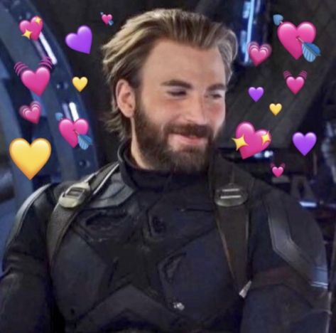 chris evans, captain america, heart meme Avengers Quiz, Captain America Funny, Sticker Whatsapp, Chris Evans Funny, Heart Meme, Widget Ideas, Iron Man Captain America, All Of Me, Casting Pics