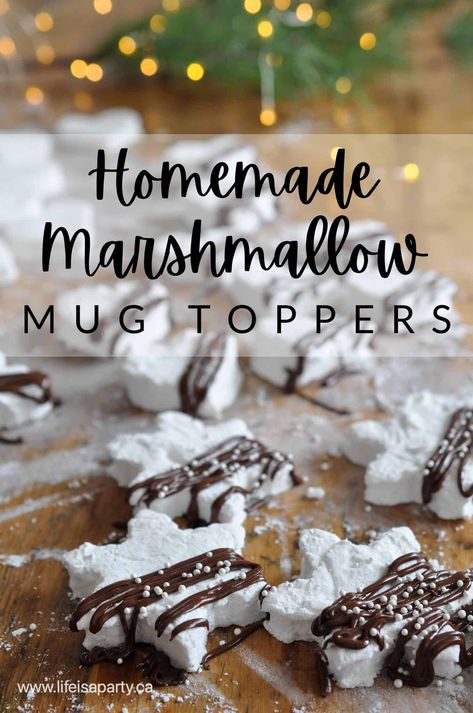 Homemade Marshmallow Gift, Marshmallows For Hot Chocolate, Test Tube Hot Chocolate Diy, Diy Mini Marshmallows, Hot Chocolate Toppers Diy, Hot Cocoa Marshmallows, Marshmallow Hot Chocolate Toppers, Homemade Marshmallows Christmas, Hot Cocoa Stirrers