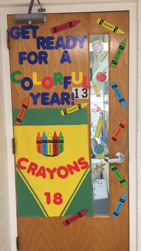 Love my door decoration!!! Get ready for a colorful year! Second grade door. Crayon door. Back to school door decoration. Crayon Bulletin Board. Back To School Parents, Crayon Themed Classroom, Classroom Door Ideas, School Door Decorations, Preschool Bulletin, Preschool Classroom Decor, Preschool Bulletin Boards, School Doors, Back To School Bulletin Boards