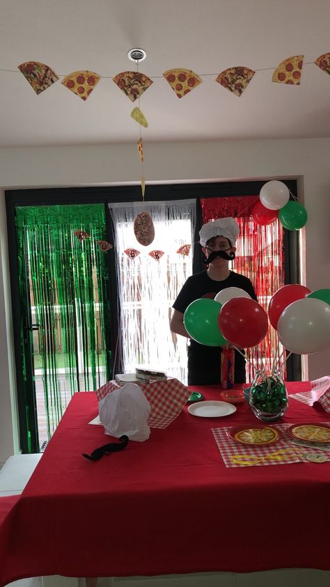 Pizzaria Themed Party, Italian Party Decorations Diy, Pizza Parlor Birthday Party, Pizzeria Themed Birthday Party, Italy Themed Birthday Party Decorations, Diy Pizza Party Decorations, Italian Birthday Party Ideas Decorations, Italy Party Decor, Italian Decorations Party