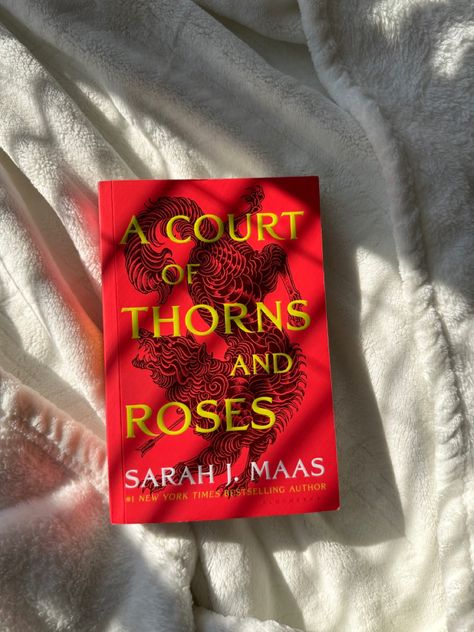 Acotar Books Aesthetic, Acotar Series Books Aesthetic, Acotar Aesthetic Book 1, Acotar Series Book Covers, Acotar Collectors Edition, Roses Book, Audible Books, Fantasy Novels, Sarah J Maas