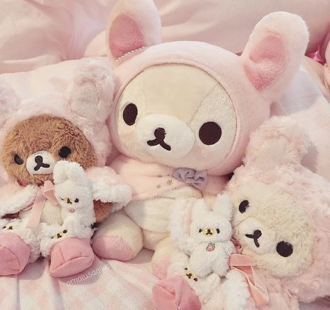 Rilakkuma Plushie, Cute Squishies, Soft Pink Theme, Baby Pink Aesthetic, Pink Aura, Pretty Princess, Kawaii Plushies, Pink Girly Things, Pink Themes