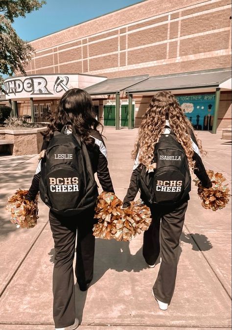 Hs Cheer Pictures, Cheer Mom Aesthetic, Aesthetic Cheer Pictures, School Cheer Aesthetic, Competitive Cheer Aesthetic, High School Cheerleader Aesthetic, Highschool Cheer Aesthetic, Cheer Asthetic, Cheer Picture Ideas