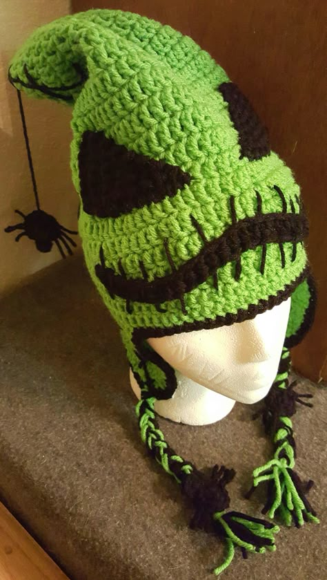 Crochet Jack Skellington Hat Pattern Free, Ophir Boogie Crochet Hat, Oggie Boogie Crochet Hat, Oogie Boogie Hat Crochet Pattern Free, Oogie Boogie Crochet Hat, Amigurumi Hat Free Pattern, Nightmare Before Christmas Crochet Free, Crochet Halloween Clothes, Oogie Boogie Crochet Pattern Free