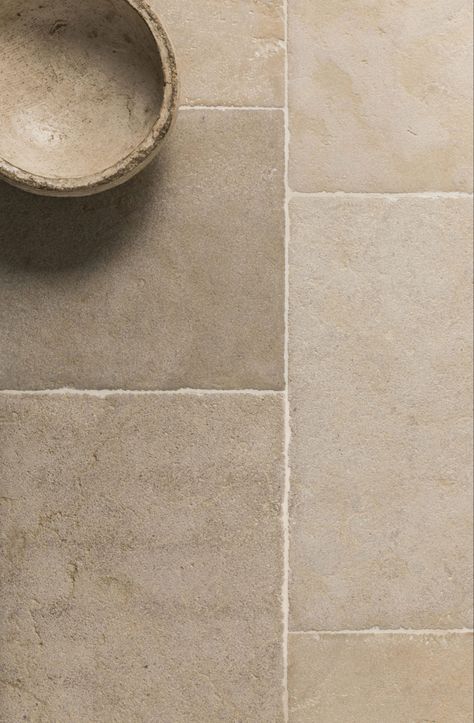 Limestone Floors Bathroom, Marble Tiles Kitchen, Stone Tile Kitchen Floor, Limestone Wash, Limestone Bathroom, Limestone Bathroom Floor, Marble Floor Design, Natural Stone Tile Bathroom, Cream Limestone