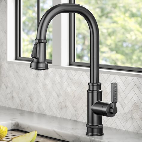 Farmhouse Kitchen Faucet Ideas, Black Faucet Kitchen, Transitional Industrial, Farmhouse Faucet, Small Farmhouse Kitchen, Best Kitchen Faucets, Modern Kitchen Faucet, Stainless Kitchen Faucet, Kitchen Faucets Pull Down