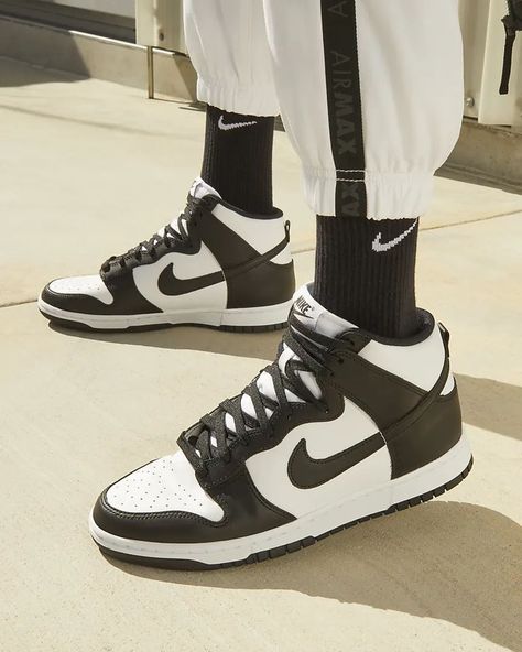 Nike Dunk High Panda, Nike Dunks High, Basketball Icon, Shoe Nike, Nike Dunk High, Dunk High, Men's Shoe, Retro Men, Retro Shoes