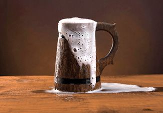 Tankard of ale the prefered drink with the meal as water carried bacteria Medieval Recipes, The Heist, Yennefer Of Vengerberg, Vox Machina, Medieval Times, Medieval Period, Ginger Ale, Medieval Fantasy, Dragon Age