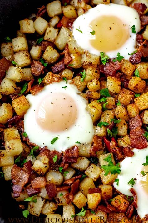 This recipe for Potato Hash with Bacon and Eggs is incredibly versatile and full of flavor. Crispy fried eggs and bacon, pillowy potatoes, and savory additions of onion and peppers makes this dish an irresistible skillet meal. It may be served for breakfast and brunch, but also lunch or dinner too, and is one of the best one pan meals. | #hash #breakfast hash #breakfast #bacon #skilletmeal Bacon Eggs Potatoes Skillet, Egg And Potato Skillet, Breakfast Potatoes With Eggs, Bacon Egg Recipes, Red Potato Breakfast Recipes, Breakfast Potato Bowl, Eggs And Potatoes Recipes, Eggs And Bacon Recipes, Breakfast Hashbrowns Skillet