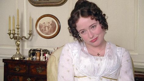 Jennifer Ehle as Elizabeth Bennet in Pride and Prejudice (1995). #JenniferEhle #ElizabethBennet #Prideandprejudice #1995 #tvminiseries #series Jennifer Ehle Elizabeth Bennet, Elizabeth Bennet 1995, 1995 Pride And Prejudice, Pride And Prejudice 1995, Pride & Prejudice Movie, Jennifer Ehle, Pride And Prejudice And Zombies, Sam Riley, Tv Miniseries