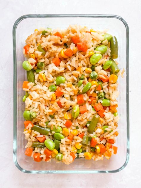 Budget-Friendly Fried Rice With Edamame - Workweek Lunch Sweet Potato Black Bean Skillet, Budget Lunch Ideas, Black Bean Skillet, Fried Rice And Chicken, Fried Rice Vegan, Lunch On A Budget, Vsg Meals, Edamame Recipes, Sweet Potato Black Bean