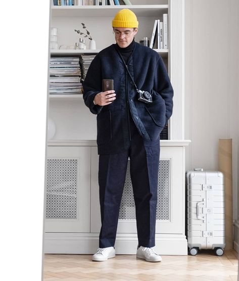 Blue Fleece Jacket Outfit Men, Neo Preppy, Fleece Jacket Outfit, Uniqlo Outfit, Streetwear Inspo, Adidas Hat, Boys Style, American Casual, Mens Outfit Inspiration