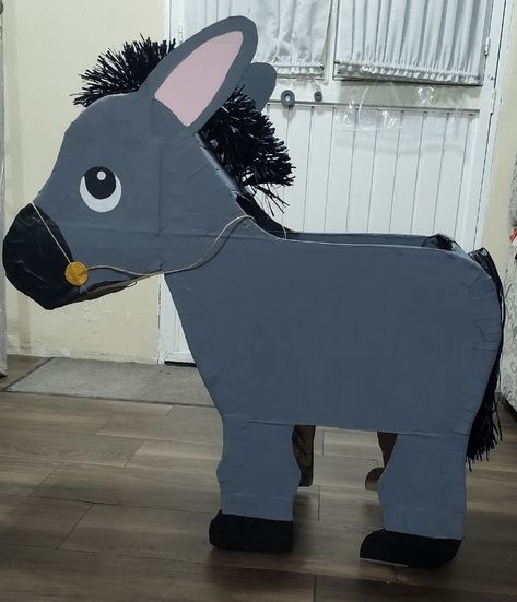 Homemade Donkey Costume, Cardboard Horse Costume, Nativity Props, Donkey Costume, Cardboard Animals, Nativity Costumes, Ward Christmas Party, Bethlehem Christmas, Church Christmas Decorations