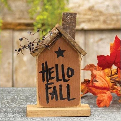 Rustic Wood House, Halloween Candy Crafts, Primitive House, Easy Fall Wreaths, Fall Wood Crafts, Fall Pumpkin Crafts, Halloween Wood Crafts, Booth Displays, Primitive Fall