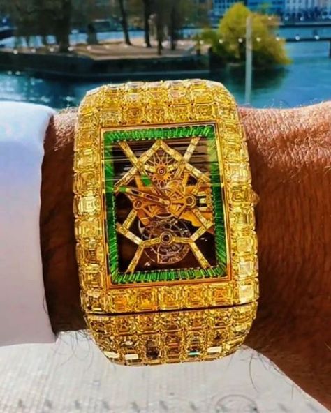 LUXOUX on Instagram: "$20,000,000 Jacob & Co Billionaire Timeless Treasure ⌚ 📷 @jacobandco #jacobandco #watches #luxurywatches #luxury #luxurylife #milionaire #billionaire" Cr7 Watch, Gold Money, Watch Wallpaper, Vision Boards, September 22, Timeless Treasures, Luxury Life, Luxury Watches, Apple Watch