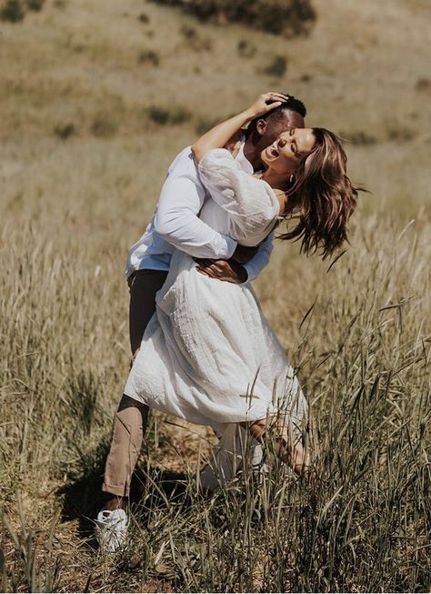 Couples 🤩 Creative Photo Ideas, Black Man White Girl, Mixed Race Couple, Interracial Couple Photography, Biracial Couples, The Joy Of Being, Interacial Couples, Mixed Couples, Shoot Poses