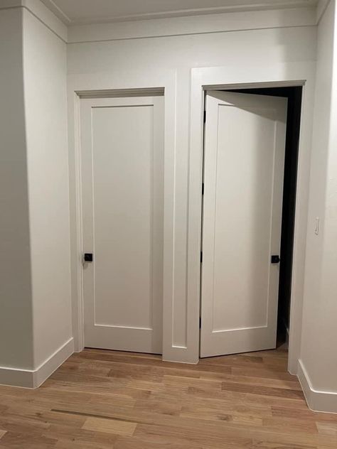 Flat Board Trim, Trim In House Baseboards, Modern House Baseboards, One Color Walls And Trim, Thick Trim Around Windows, Wall Base Trim, Door Frame Molding Modern Interior Trim, Indoor Window Trim Modern, Square Trim Around Doors