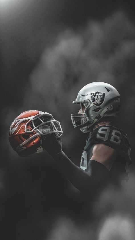 Josh Jacobs Raiders Wallpaper, Max Crosby Raiders, Maxx Crosby Raiders Wallpaper, Raiders Wallpaper Iphone, Raiders Aesthetic, Nfl Wallpaper Iphone, Las Vegas Raiders Wallpaper, American Football Wallpaper, Football Wallpaper Nfl