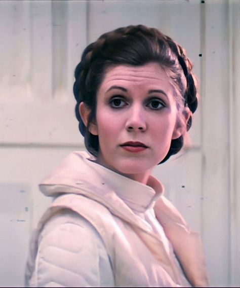 Leia in Hoth outfit. Leia Makeup, Hoth Leia, Princess Leia Hoth, Leia Hoth, Spooky Porch, Carrie Fisher Princess Leia, Felix Felicis, Best Costumes, Frances Fisher