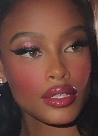 90s Makeup, Ethereal Makeup, Dope Makeup, Black Makeup, Models Makeup, Makeup Obsession, Pink Makeup, Editorial Makeup, Glam Makeup