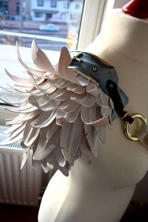 Feather Pauldron, Paladin Cosplay, Decorative Armor, Armor Shoulder, Shoulder Decoration, Class Calendar, Foam Armor, Shoulder Piece, Craft Foam