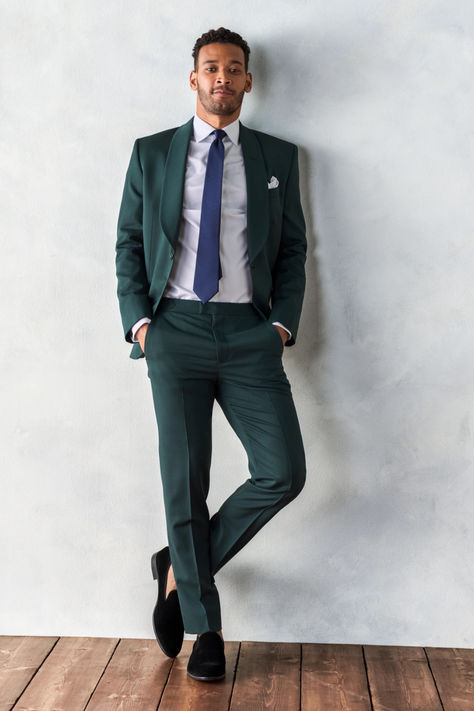 This tux is a double-take magnet. The rich jewel tones of our emerald shawl tuxedo make for a party-perfect look you can't help but admire. Includes matching emerald jacket and pants. Shop The Black Tux today! Men Wedding Attire Guest, Shawl Tuxedo, Wedding Guest Men, Formal Wedding Guest Attire, Black Tie Optional Wedding, Creative Black Tie, Cocktail Wedding Attire, Wedding Guest Suits, Rich Jewel Tones