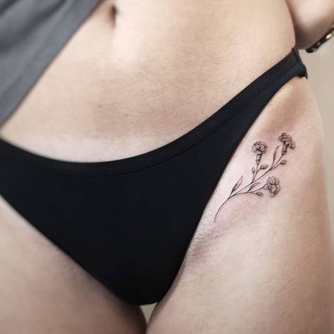 Outside Hip Tattoo, Small Flower Hip Tattoo, Small Hip Tattoos Women, Minimal Inspiration, Flower Hip Tattoos, Side Hip Tattoos, Hip Tattoo Designs, Floral Thigh Tattoos, Hip Tattoos