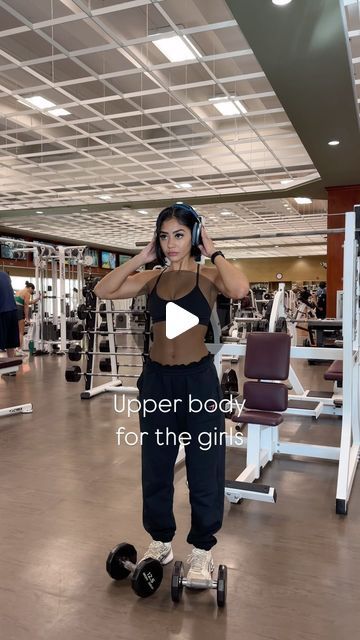 YAZDALE on Instagram: "Slim down your arms part #2 with this full upper body workout!! We love upper body as much as we do legs here🤗 DON’T be scared to target your upper body! 

1. Hammer curls 4x10
2. Front rows 4x10
3. EZ-bar bent over rows 3x12
4. Shoulder press 3x10
5. Triceps kick backs 3x12
6. Pushups 3x10

Sports bra & sweats @gymshark 

#fitwithyazzy #workout #workoutmotivation #gym #gymmotivation #healthylifestyle #health #upperbodyworkout" Full Upper Body Workout Gym, Slim Upper Body Workout, Upper Body Gym Workout, Upper Body Workout At Gym, Upper Body Workout Gym, Full Upper Body Workout, Arm Workouts, Hammer Curls, Shoulder Press