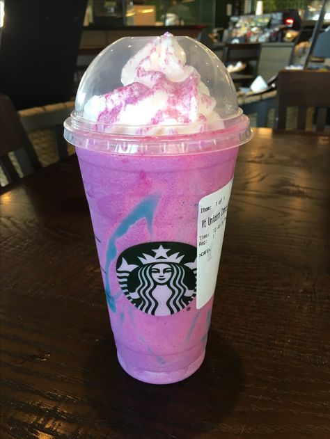 Starbucks Drinks Unicorn, Unicorn Frappuccino Starbucks, Starbucks Unicorn Frappuccino, Coffee Diy Recipes, Starbucks Frappuccino Recipe, Unicorn Frappuccino, Iced Starbucks Drinks, Secret Starbucks Drinks, Unicorn Coffee