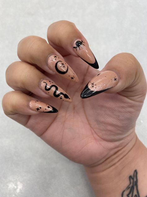 Witchy Almond Shaped Nails, Punk And Black Nails, Stilleto Nails Witchy, Black And White Nails Snake, Crescent Moon On Nails, Neutral Witchy Nails, Snake And Moon Nails, French Tip Moon Nails, Witchy Nails Tutorial