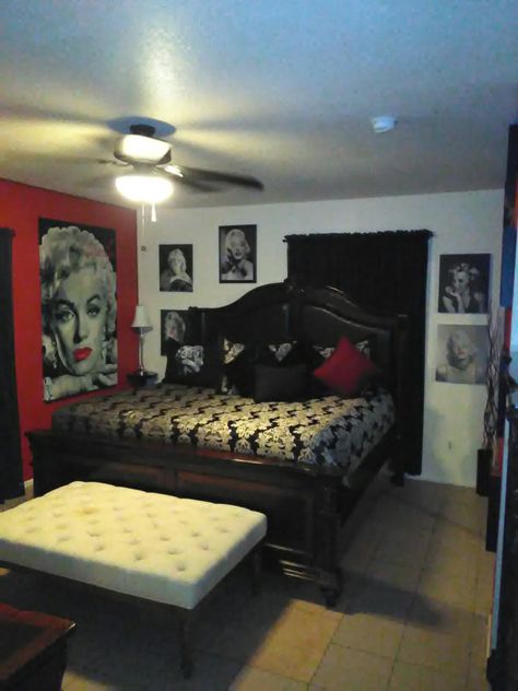 Oldies Bedroom Ideas, Marylin Monroe Room Ideas, Marylin Monroe Bedroom Ideas, Marilyn Monroe Room Decor, Chicana Bedroom, Chicano Room Ideas, Marilyn Monroe Room Ideas, Chicana Room Ideas, Marilyn Monroe Bedroom Ideas