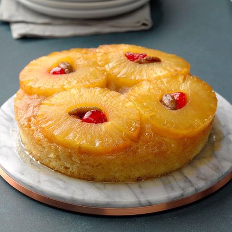 Cake For Two Recipe, Mini Pineapple Upside Down Cakes, Small Batch Baking, Single Serve Desserts, Single Serving Recipes, Dessert For Two, Pineapple Upside, Small Desserts, Pineapple Upside Down Cake